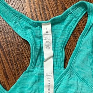 Lululemon teal athletic top!